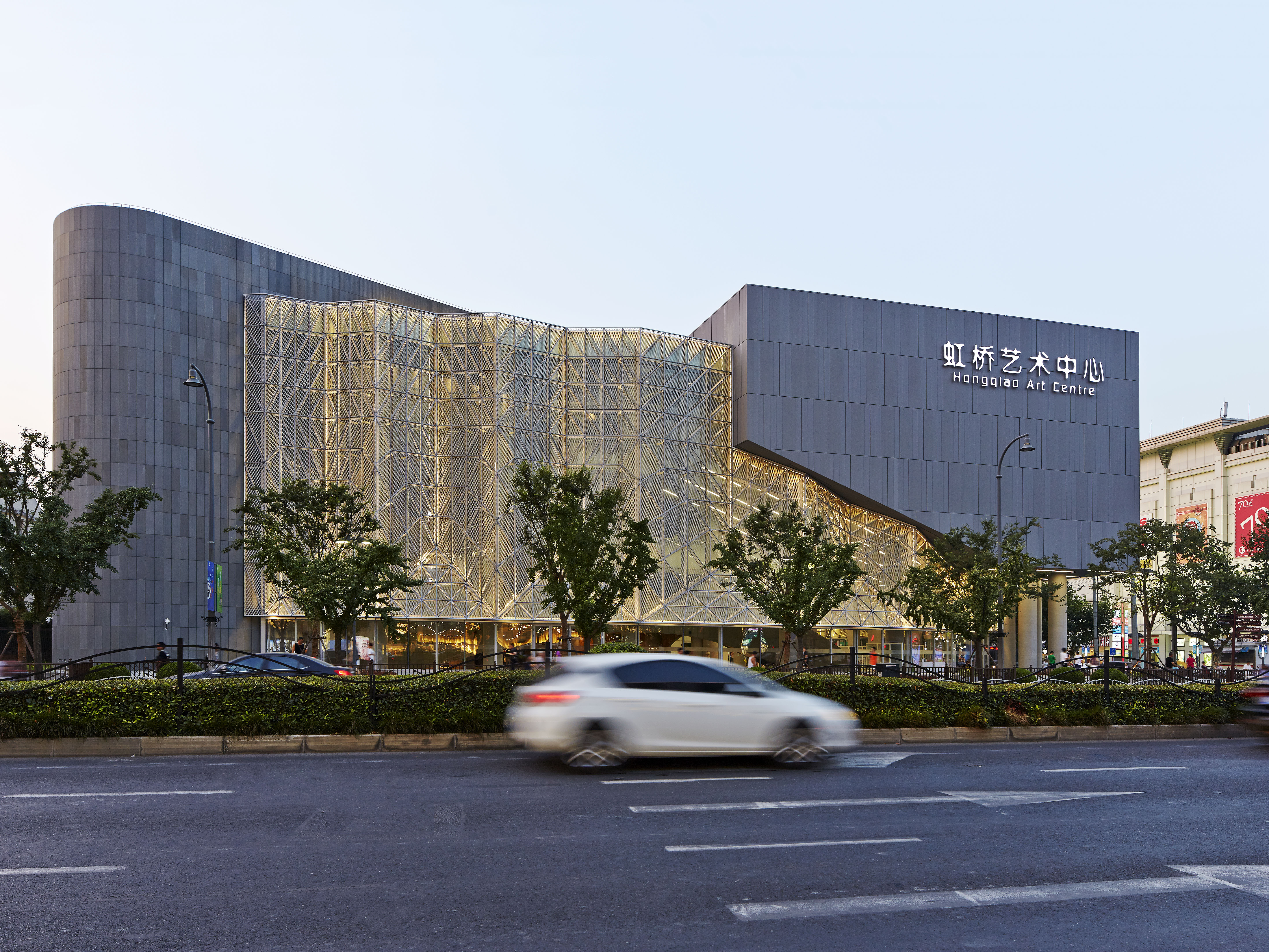 Shanghai Hongqiao Performing Arts Centre - Exterior