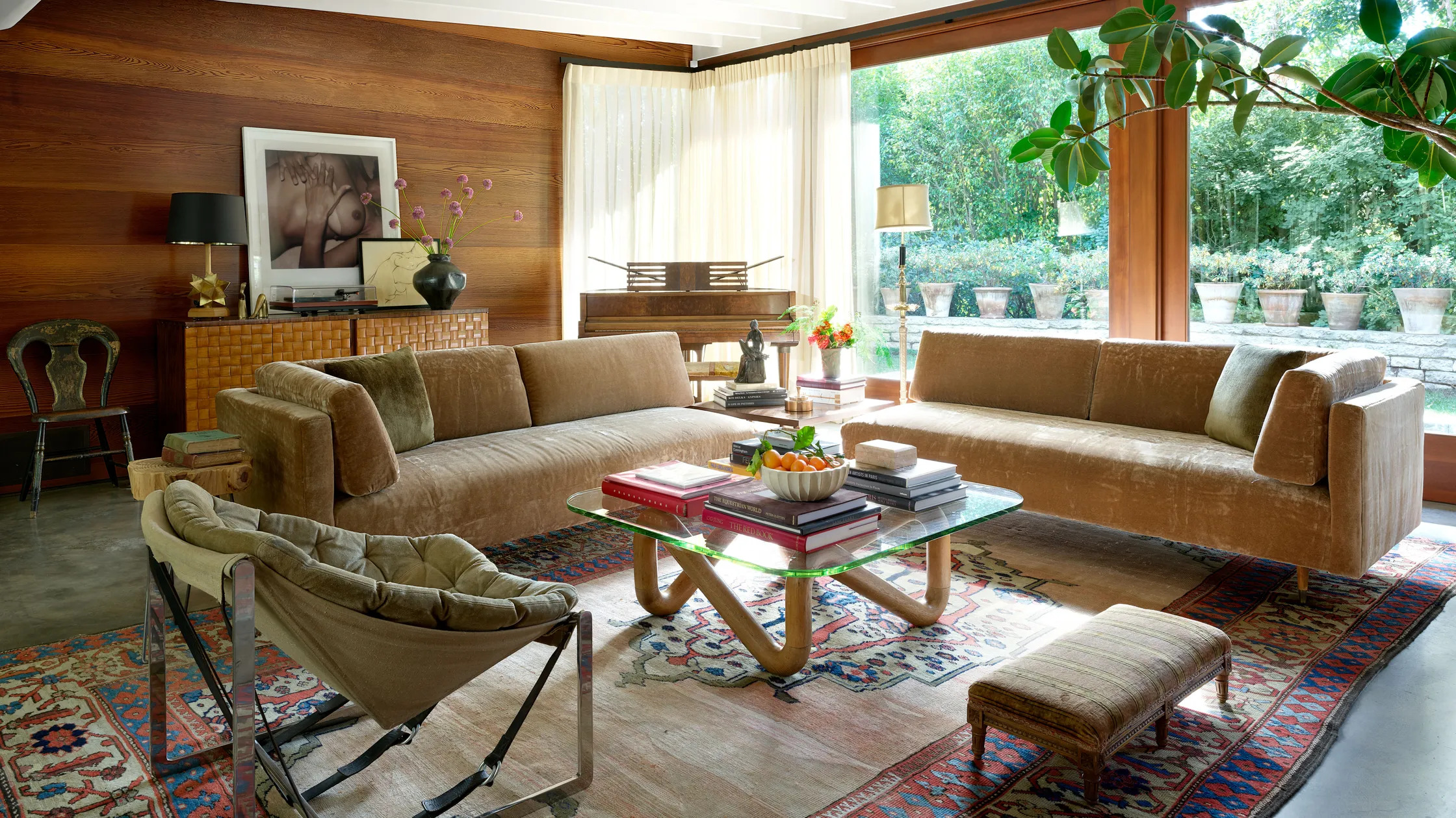 Step Inside Dakota Johnson’s Midcentury-Modern Home | Designspeak Asia